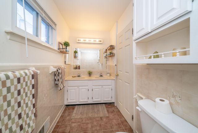 442 N Dobson Street, Westland, MI 48185