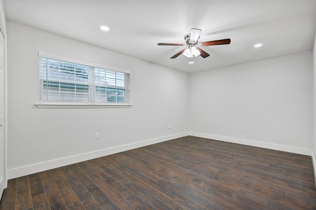 5403 Carmona Lane, Pearland, TX 77584