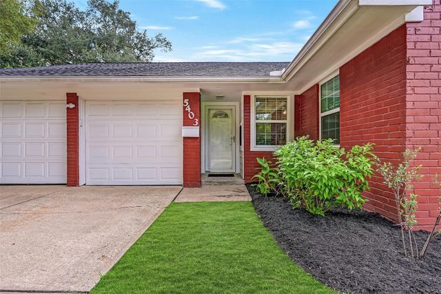 5403 Carmona Lane, Pearland, TX 77584