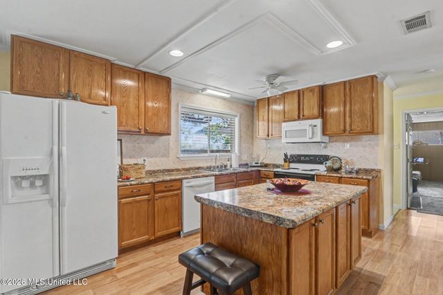 332 Eastview Drive, Biloxi, MS 39531