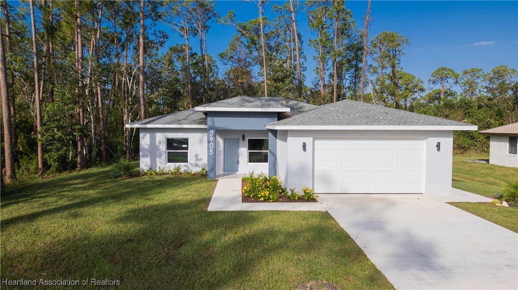 3905 Barbarossa Avenue, Sebring, FL 33872