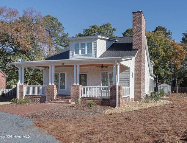 30 Medlin Road, Pinehurst, NC 28374