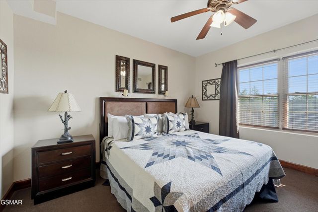 410 Big Bear Way, Pigeon Forge, TN 37863