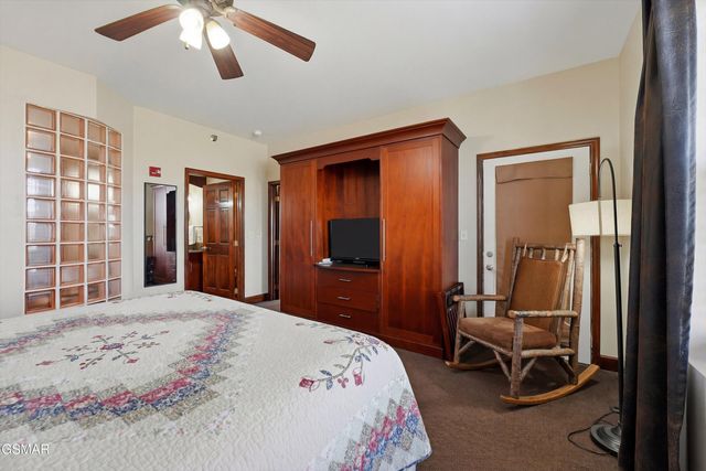 410 Big Bear Way, Pigeon Forge, TN 37863