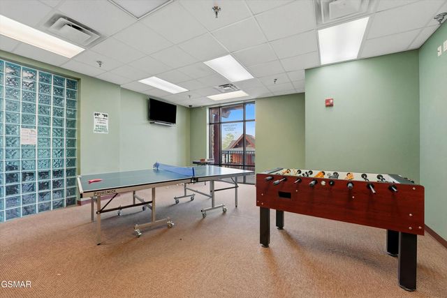 410 Big Bear Way, Pigeon Forge, TN 37863