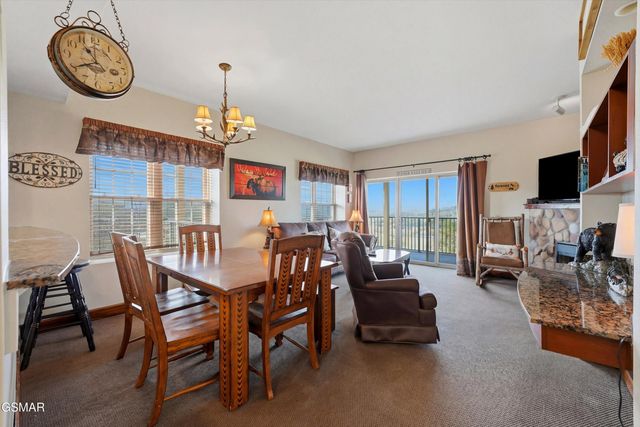 410 Big Bear Way, Pigeon Forge, TN 37863