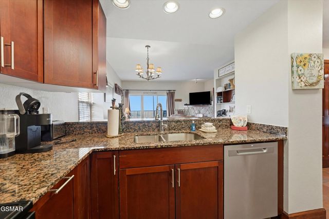 410 Big Bear Way, Pigeon Forge, TN 37863