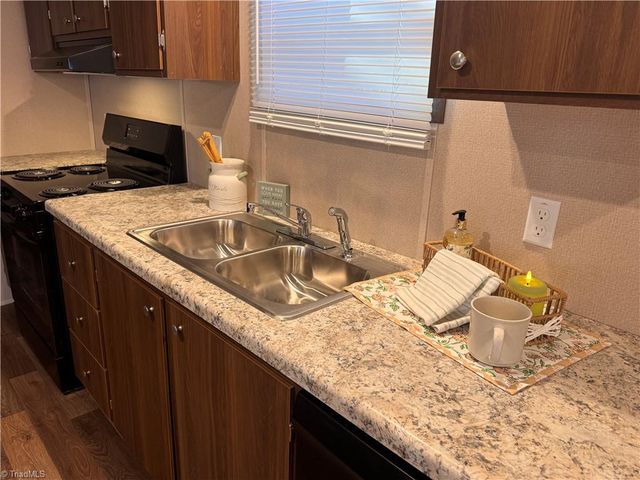 358 Ed Byerly Road, Lexington, NC 27295