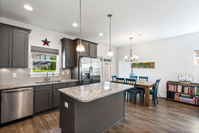 400 Mattie M Kelly Boulevard 69, Destin, FL 32541