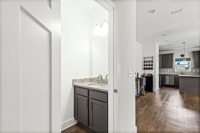 400 Mattie M Kelly Boulevard 69, Destin, FL 32541