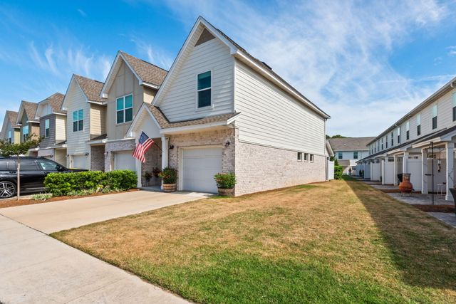 400 Mattie M Kelly Boulevard 69, Destin, FL 32541