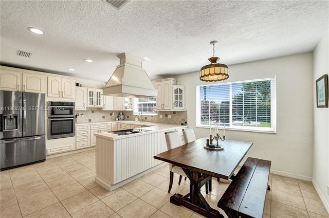 4701 SW 110th Ave, Davie, FL 33328