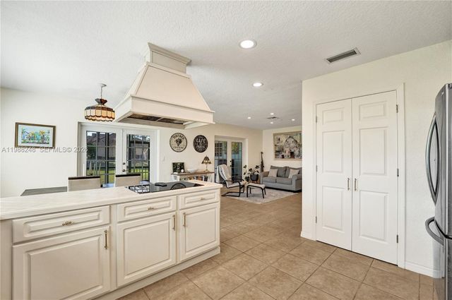 4701 SW 110th Ave, Davie, FL 33328