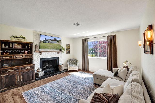 4701 SW 110th Ave, Davie, FL 33328