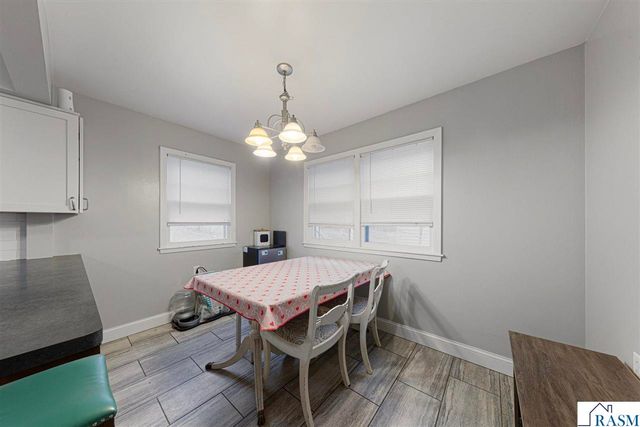 433 N 5th Street, Mankato, MN 56001