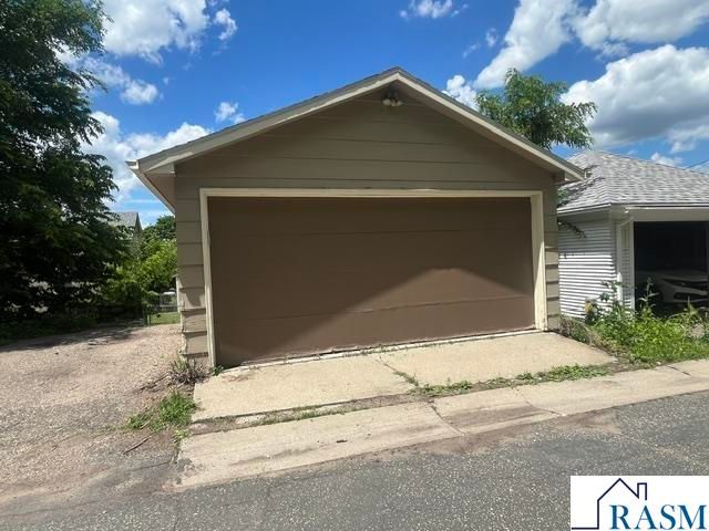 433 N 5th Street, Mankato, MN 56001