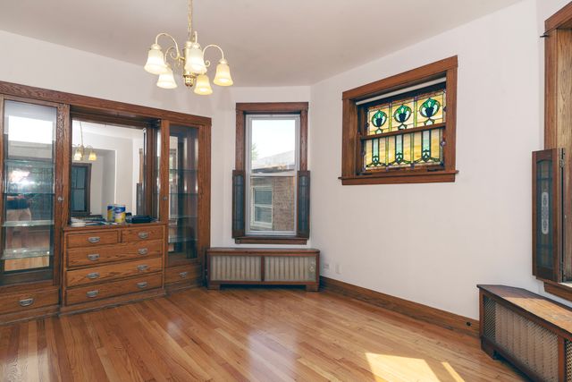5104 W Hutchinson Street 2, Chicago, IL 60641