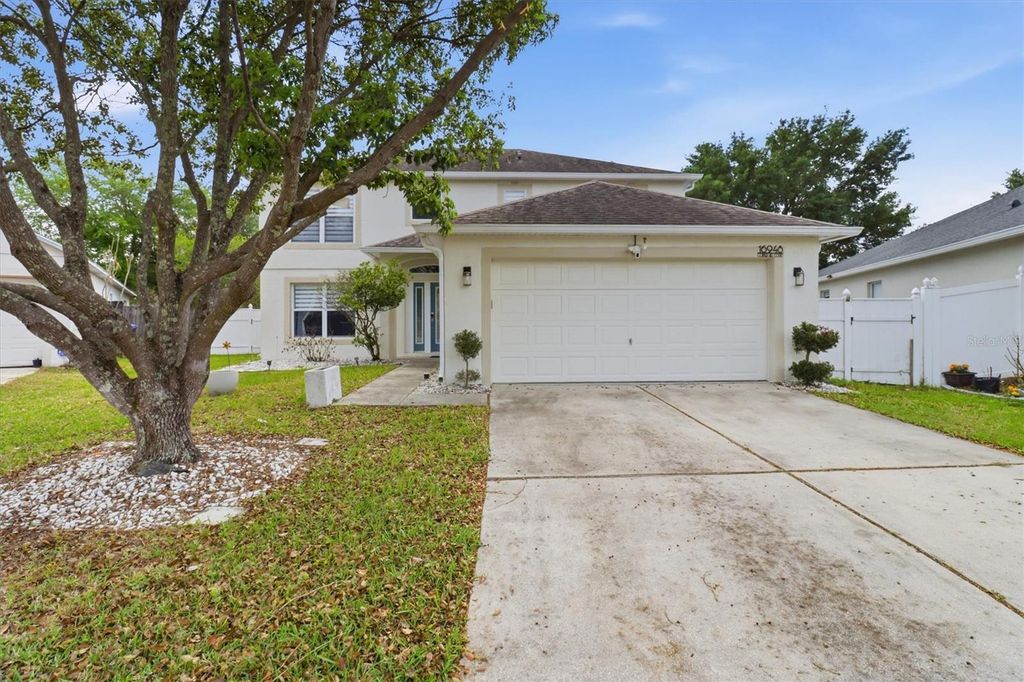 Image 2 of property listing at 16948 CORNER HILL COURT, Orlando, FL 32820