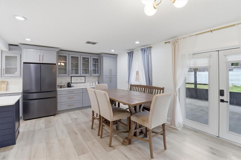 Image 12 of property listing at 16948 CORNER HILL COURT, Orlando, FL 32820