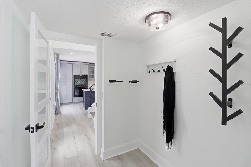 Image 15 of property listing at 16948 CORNER HILL COURT, Orlando, FL 32820