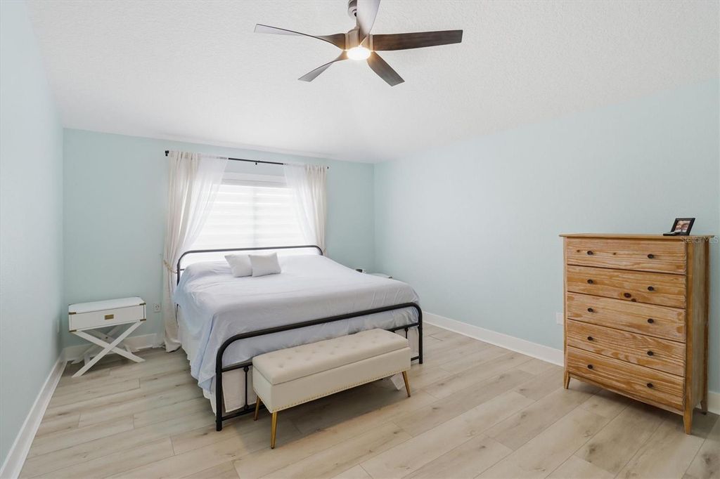 Image 23 of property listing at 16948 CORNER HILL COURT, Orlando, FL 32820