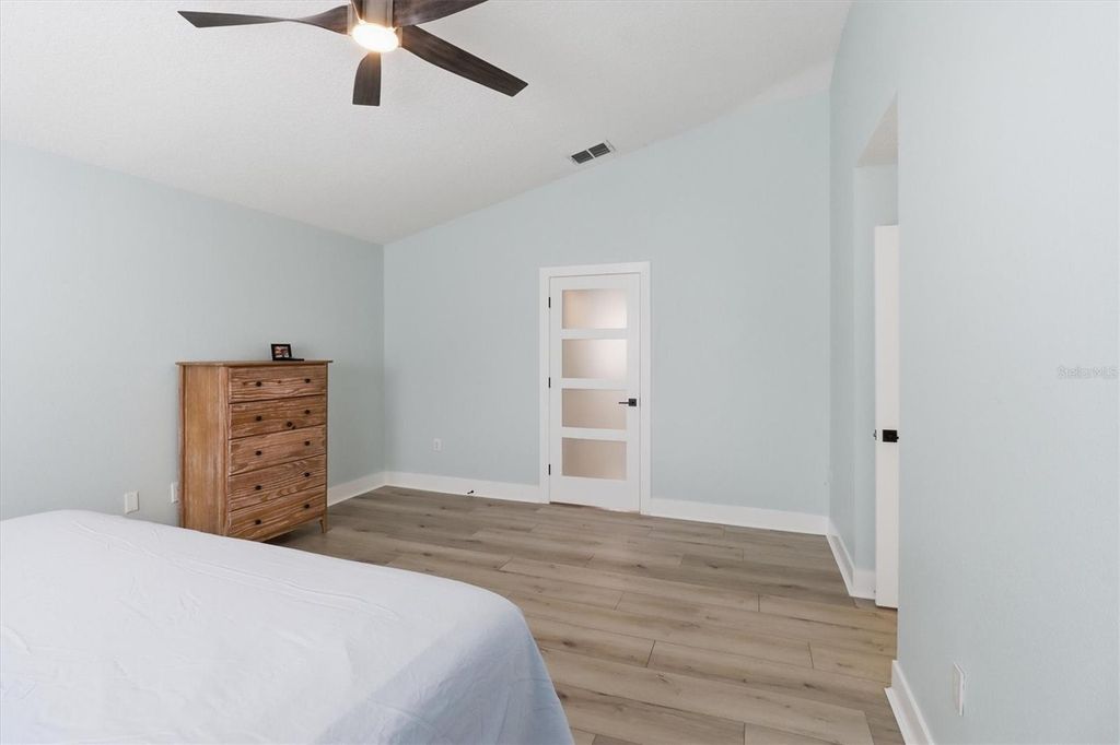 Image 24 of property listing at 16948 CORNER HILL COURT, Orlando, FL 32820