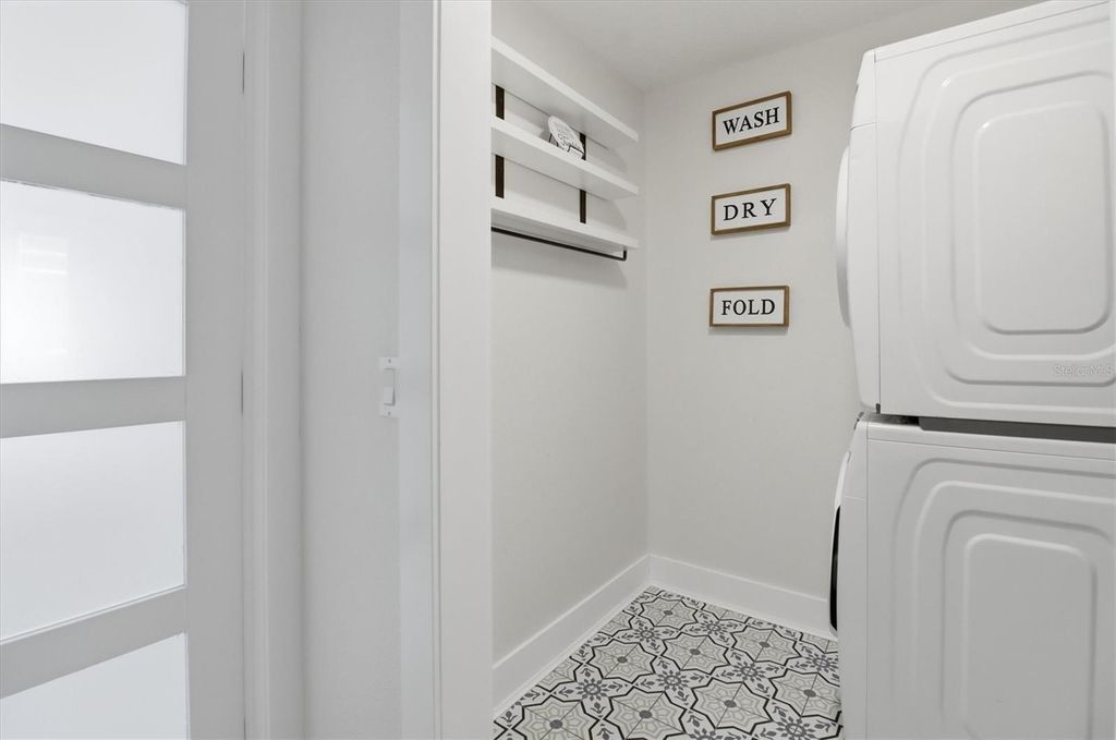 Image 30 of property listing at 16948 CORNER HILL COURT, Orlando, FL 32820