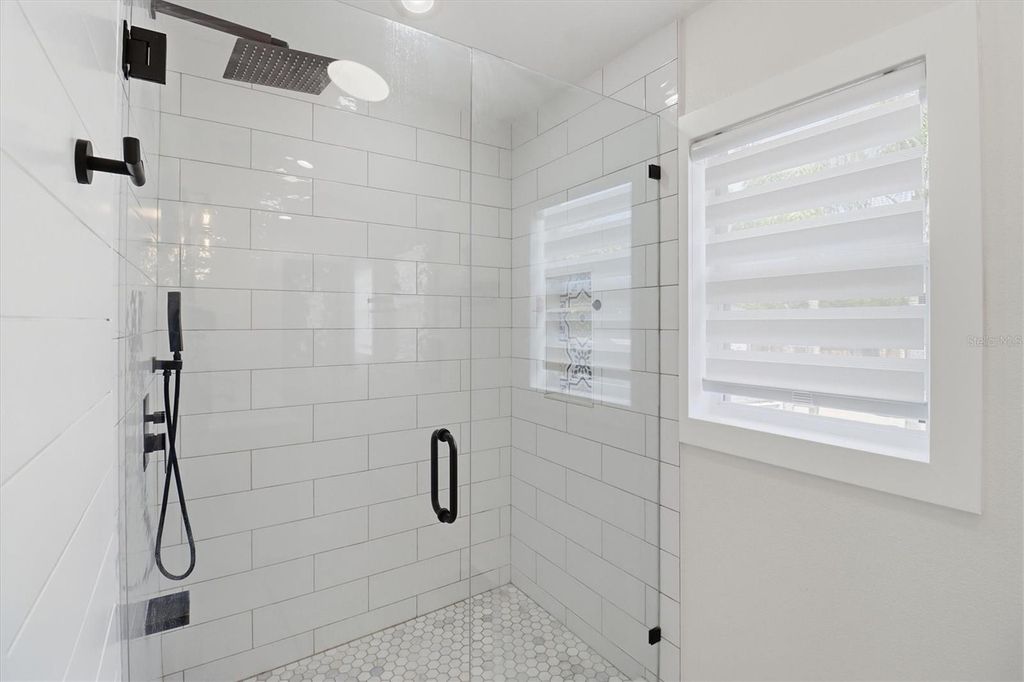 Image 34 of property listing at 16948 CORNER HILL COURT, Orlando, FL 32820