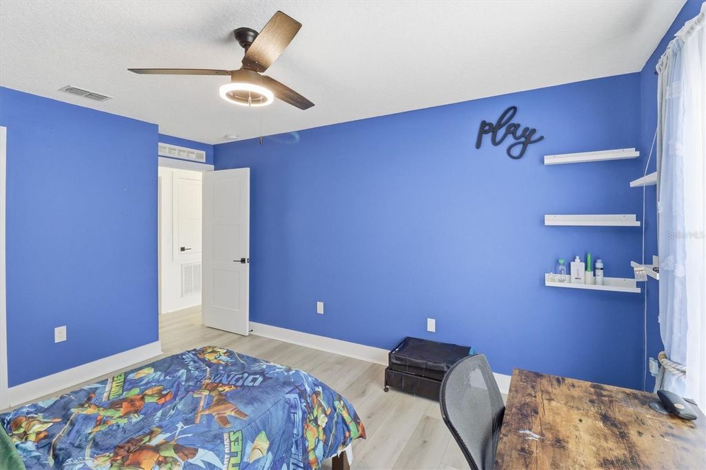 Image 36 of property listing at 16948 CORNER HILL COURT, Orlando, FL 32820