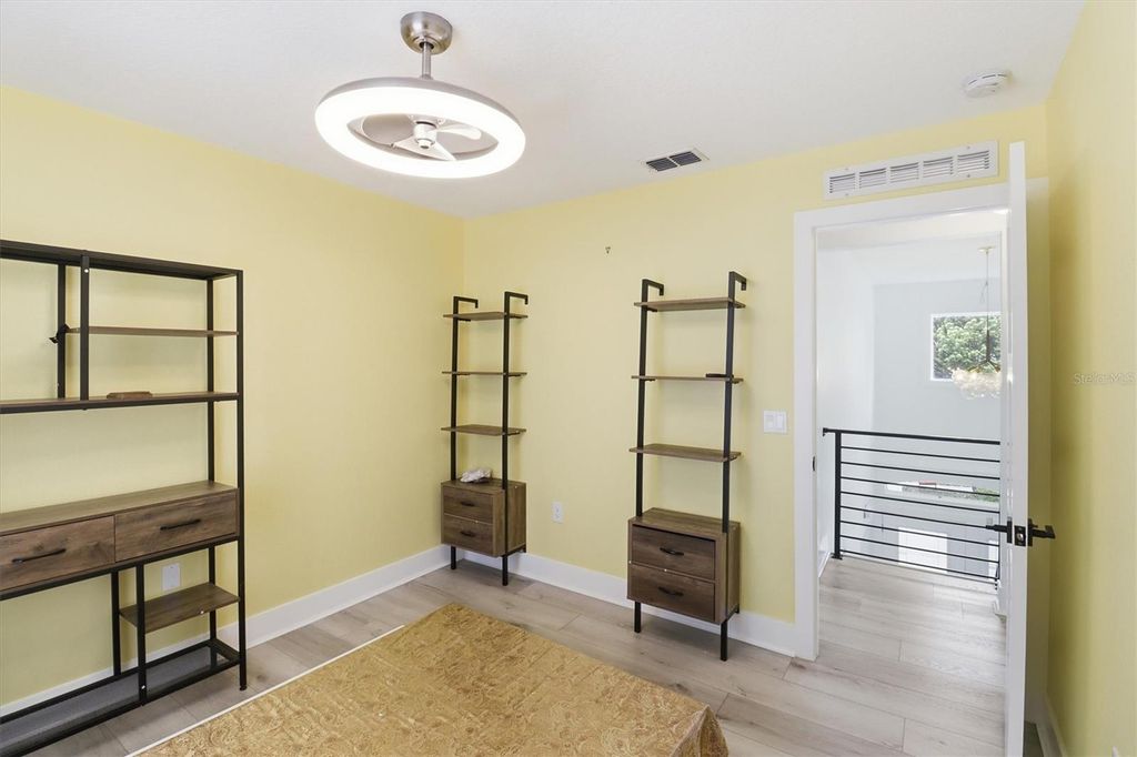 Image 41 of property listing at 16948 CORNER HILL COURT, Orlando, FL 32820