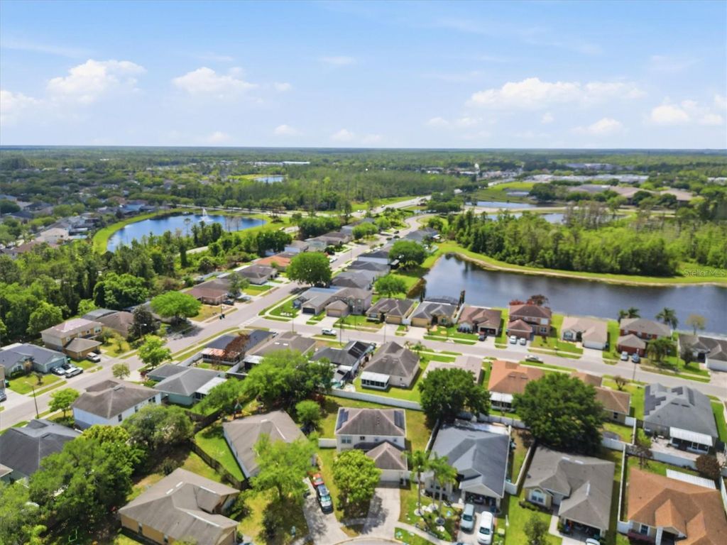 Image 57 of property listing at 16948 CORNER HILL COURT, Orlando, FL 32820