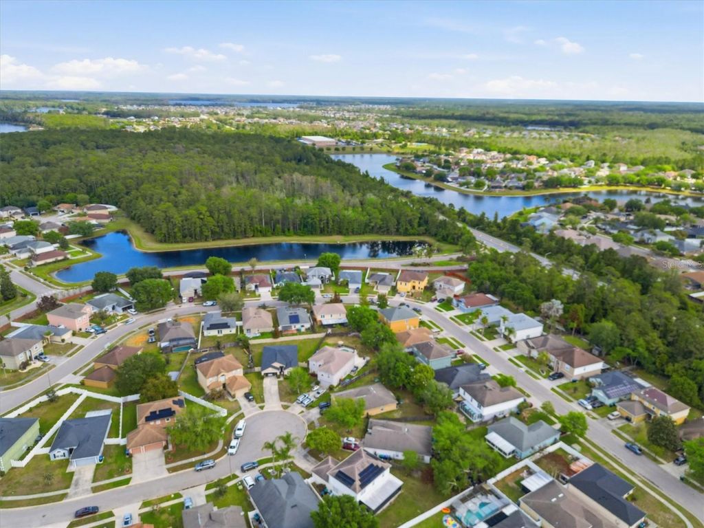 Image 59 of property listing at 16948 CORNER HILL COURT, Orlando, FL 32820