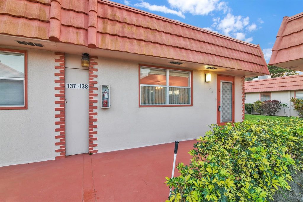 138 Seville E, Delray Beach, FL 33446