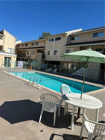 121 Sinclair 122, Glendale, CA 91206