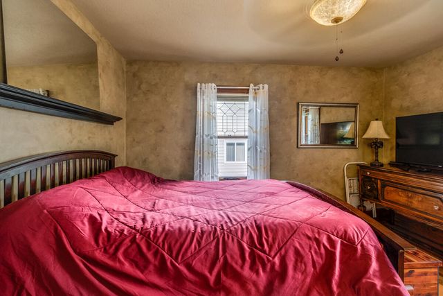 15 Pioneer Street, Battle Creek, MI 49015