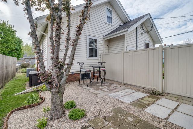 15 Pioneer Street, Battle Creek, MI 49015