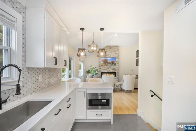 53 Sylvan Terrace, Wayne, NJ 07470