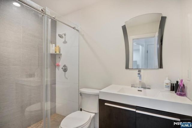 53 Sylvan Terrace, Wayne, NJ 07470