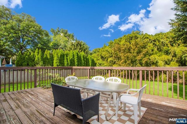 53 Sylvan Terrace, Wayne, NJ 07470