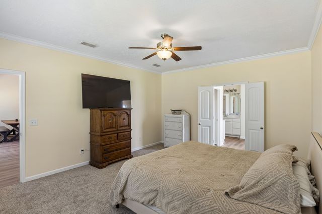 1138 Starhurst Dr, Murfreesboro, TN 37128