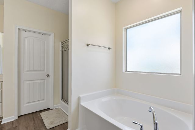 1138 Starhurst Dr, Murfreesboro, TN 37128