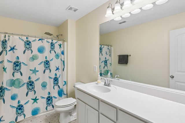 1138 Starhurst Dr, Murfreesboro, TN 37128