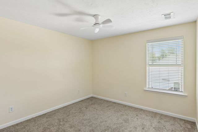 1138 Starhurst Dr, Murfreesboro, TN 37128