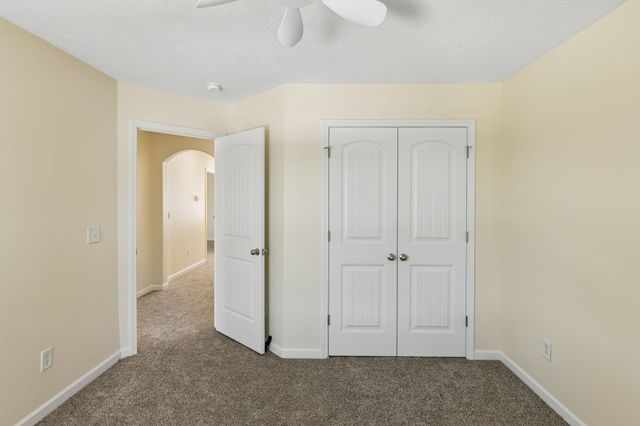 1138 Starhurst Dr, Murfreesboro, TN 37128