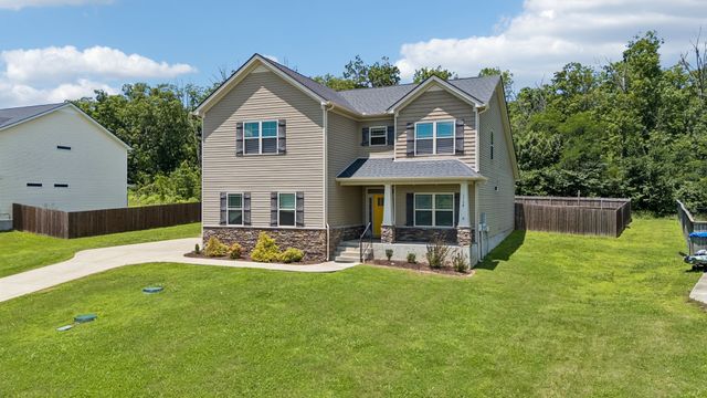 1138 Starhurst Dr, Murfreesboro, TN 37128