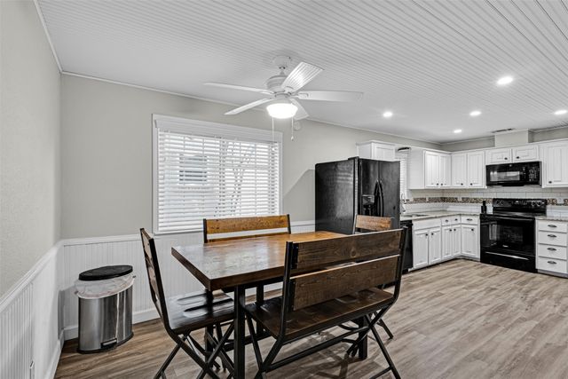 1644 Glenhill Lane, Lewisville, TX 75077