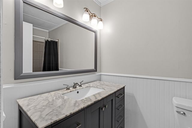 1644 Glenhill Lane, Lewisville, TX 75077