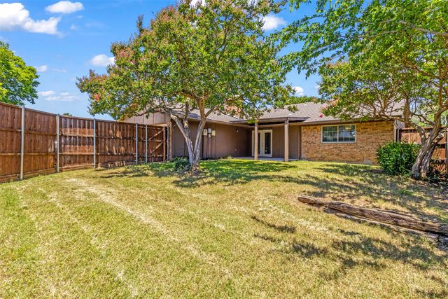 1644 Glenhill Lane, Lewisville, TX 75077