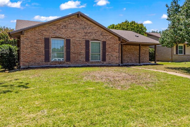 1644 Glenhill Lane, Lewisville, TX 75077
