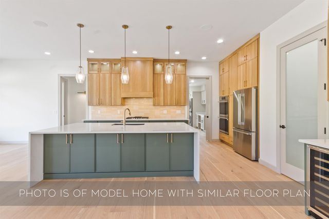 53300 Summer Breeze Drive, South Bend, IN 46637